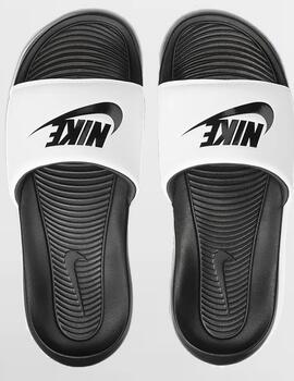 Chancla Nike VICTORI ONE SLIDE